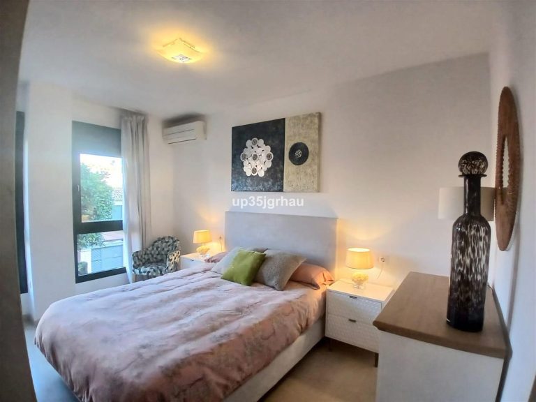 9feb7184599f86d1a67ff26bc8c83093 - 8