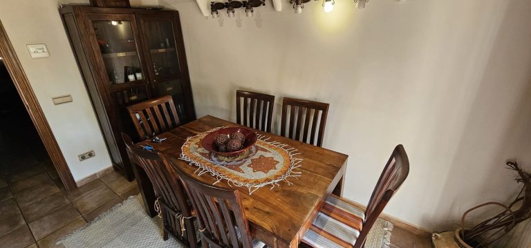 caa550058663413205df9f2a33090572 - 12