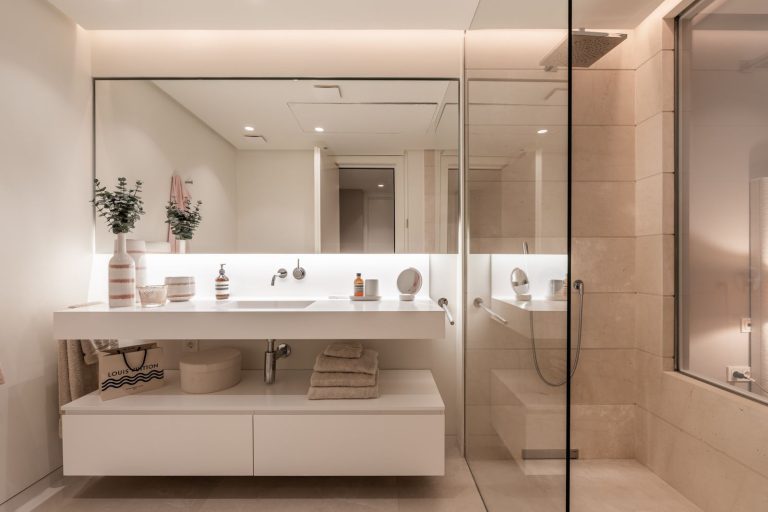 cc7b40ae2663623b1d2b7628c22bd59b - 15