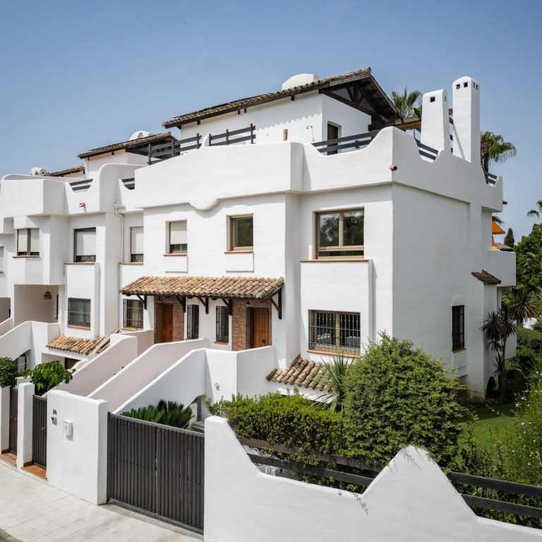 ef92e0b0eaf9b4a88010953c09c94f5f - 4