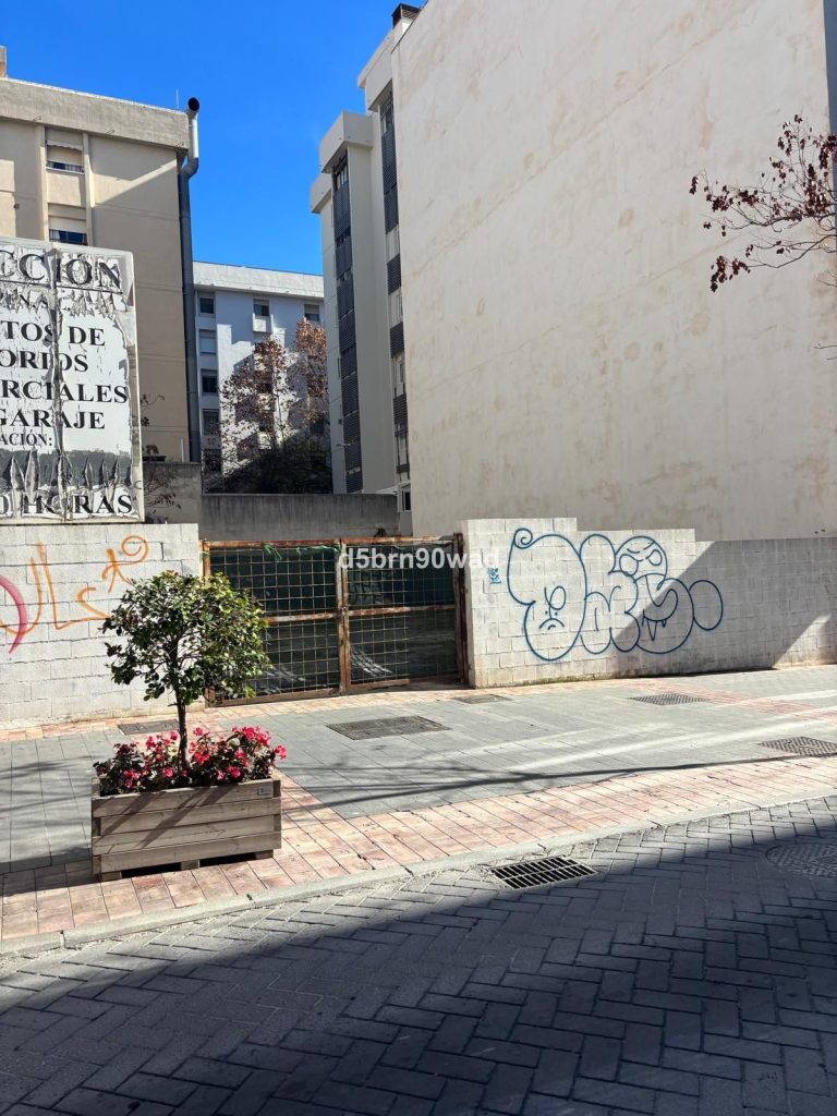 885700de15c7b15ca7ba7a95385e0cca - 2