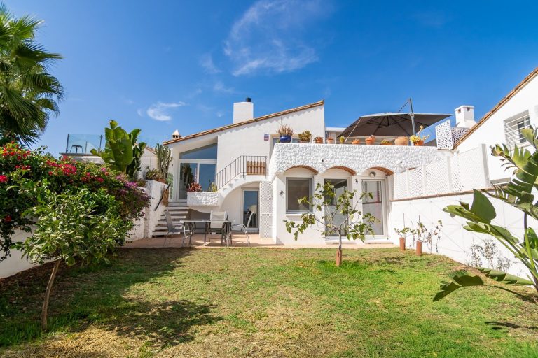 2a0ea71c15e921a7cfb3eb0e9edda135 - 1