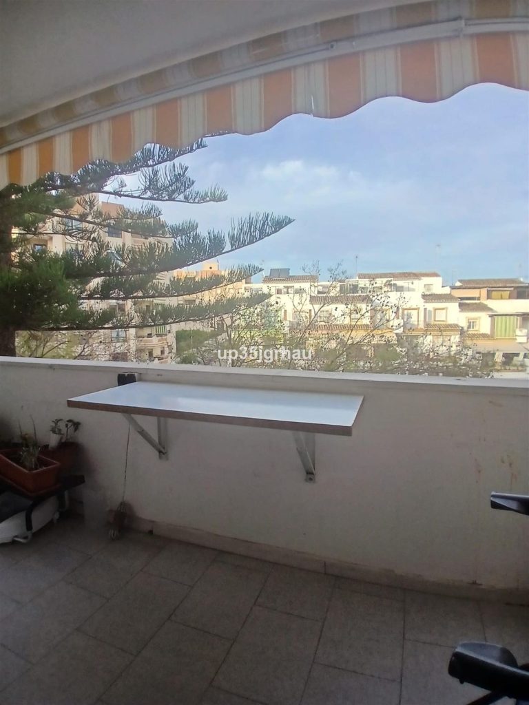 79d1c2cab6ab8f46738d0f4cf546d7e7 - 7