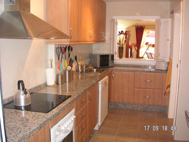 98ec6af00fa9814d59f23cb348dd836c - 6