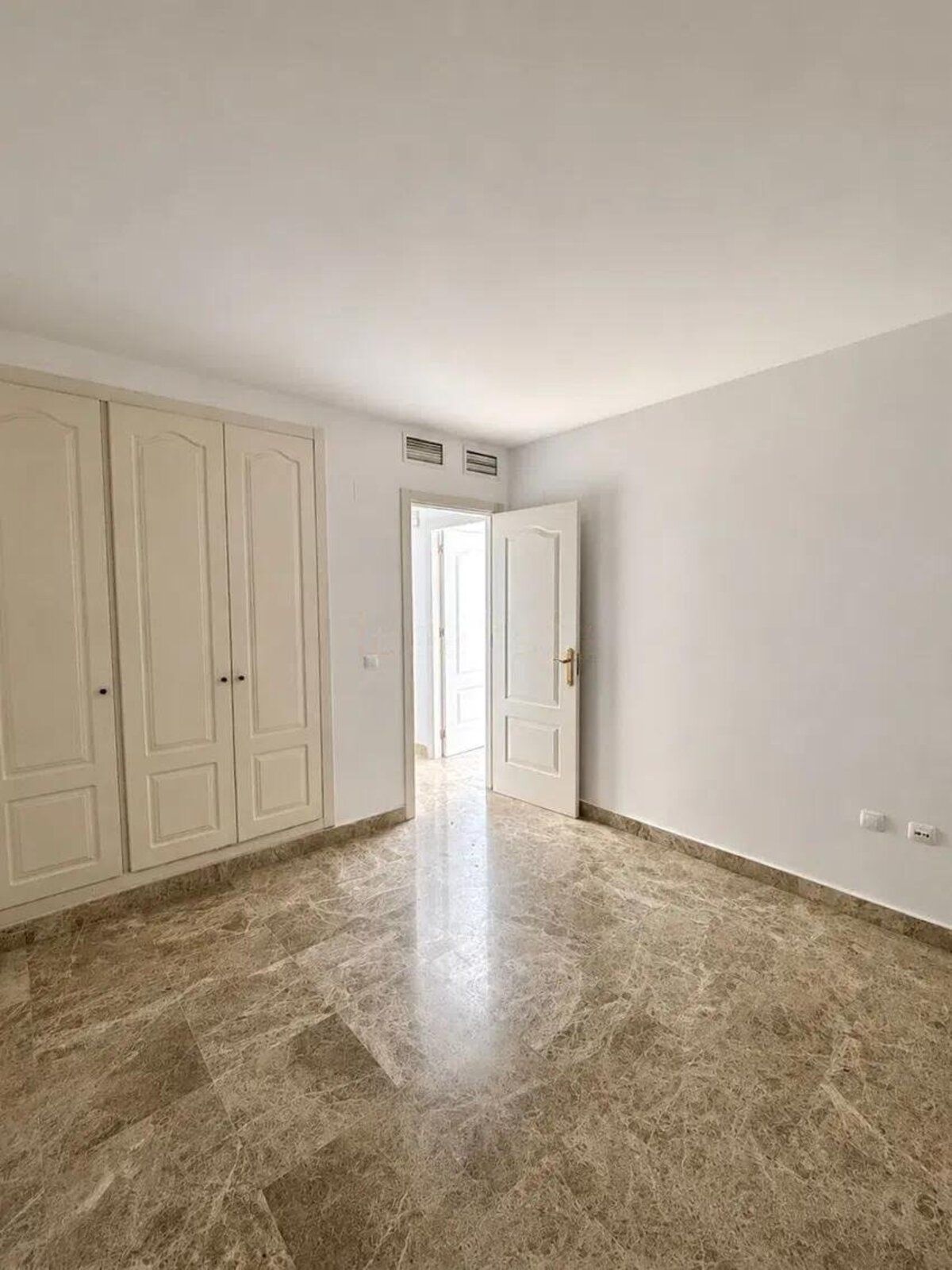 ab4f725228f69dabe185e38985a84dae - 13